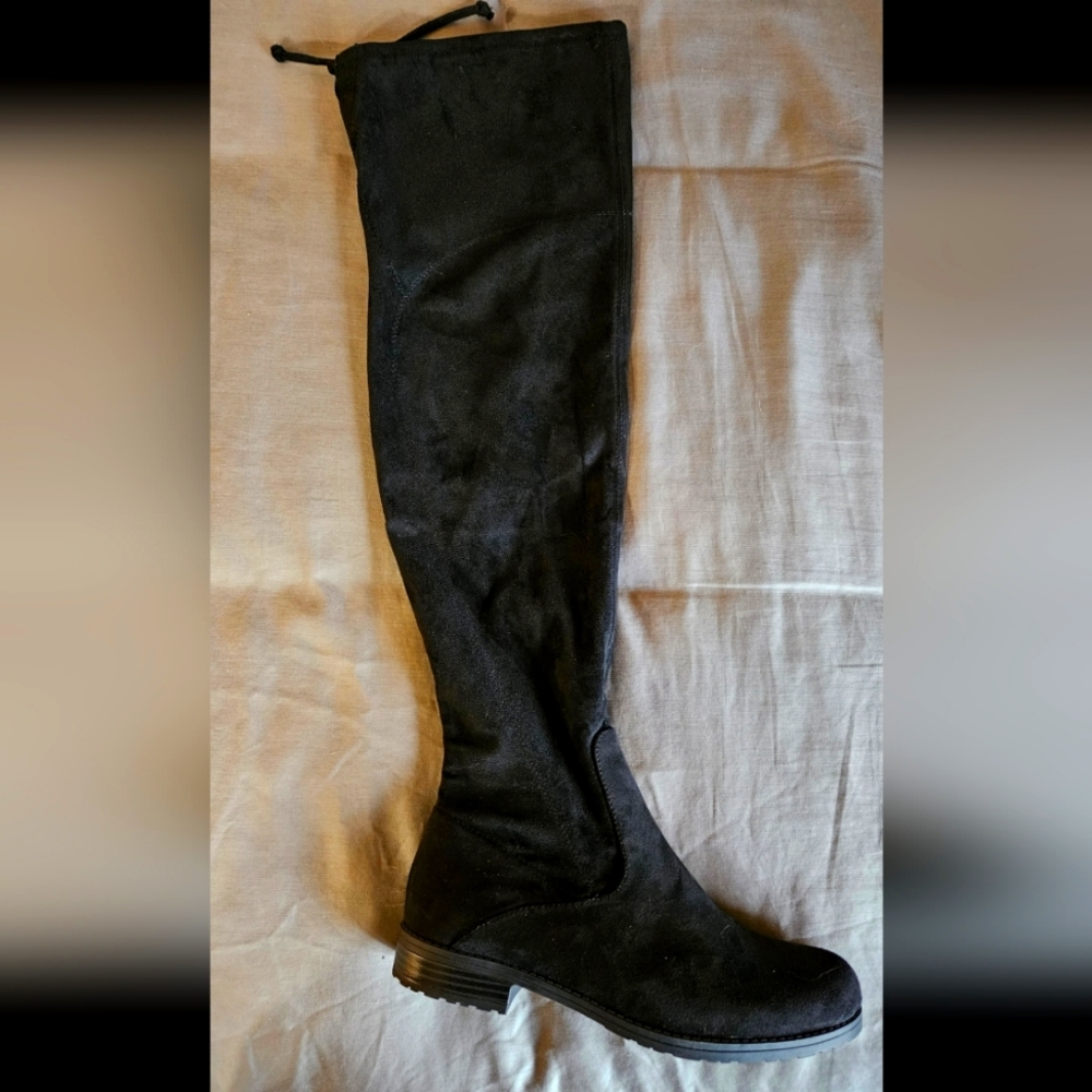 NWT Unisa Huhvana Over The Knee Boots